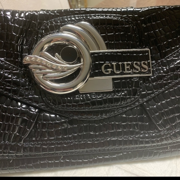 Stunning Guess leather bag - Picture 2 of 5
